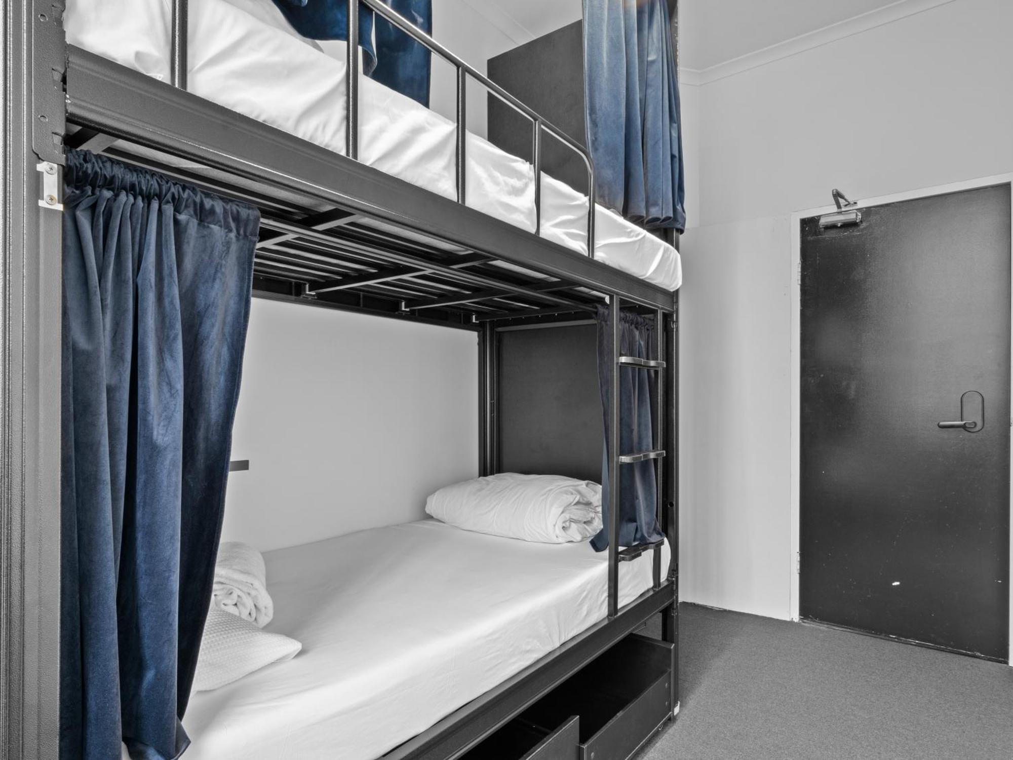 Azzurro Pod Hotel - Central Sydney Pokoj fotografie